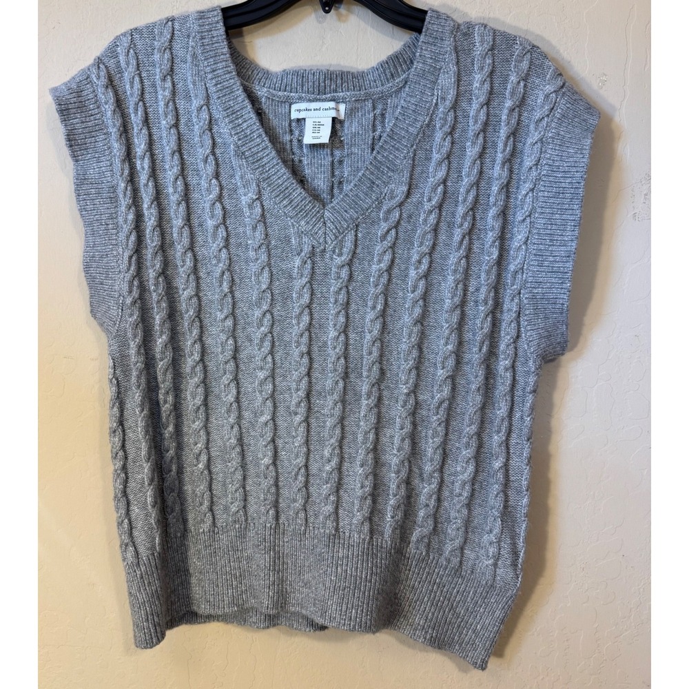 Cupcakes and Cashmere Sweater Vest Women M Gray Cable‎ Knit Sleeveless Preppy